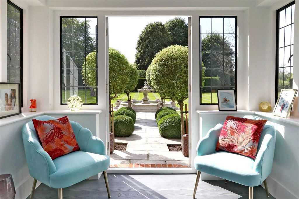 Additional image 6 of 7 bed detached house for saleHall Place Lane, Burchetts Green, Maidenhead, Berkshire SL6