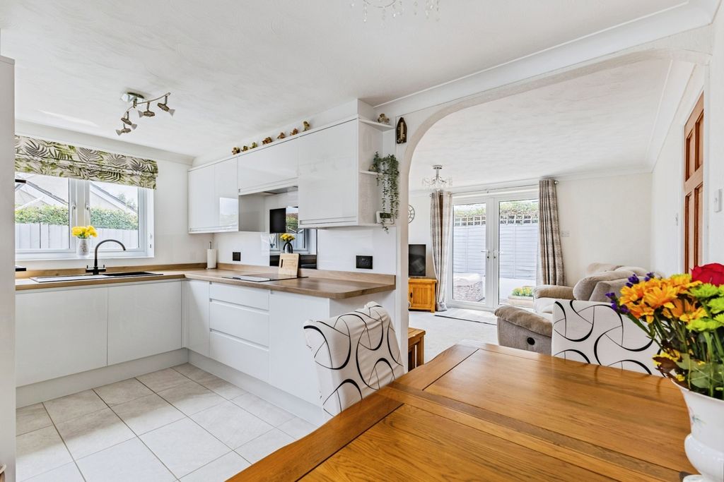 Property photo 2 of 34 Pbox-Img.Jpg