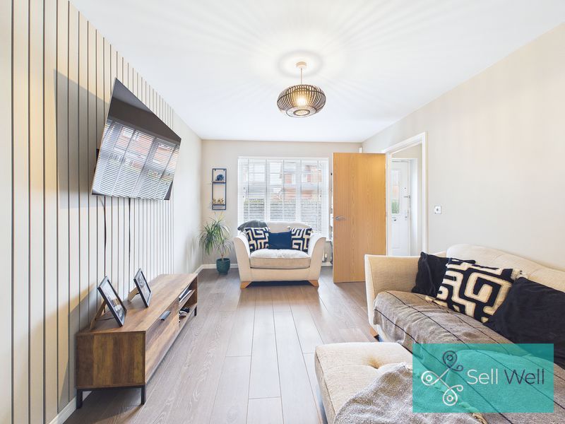 Property photo 2 of 21 Lounge