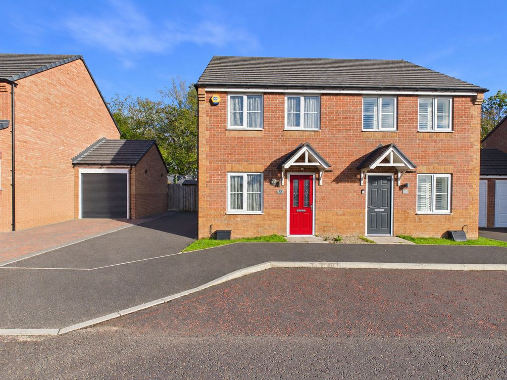 Property photo 1 of 15 External