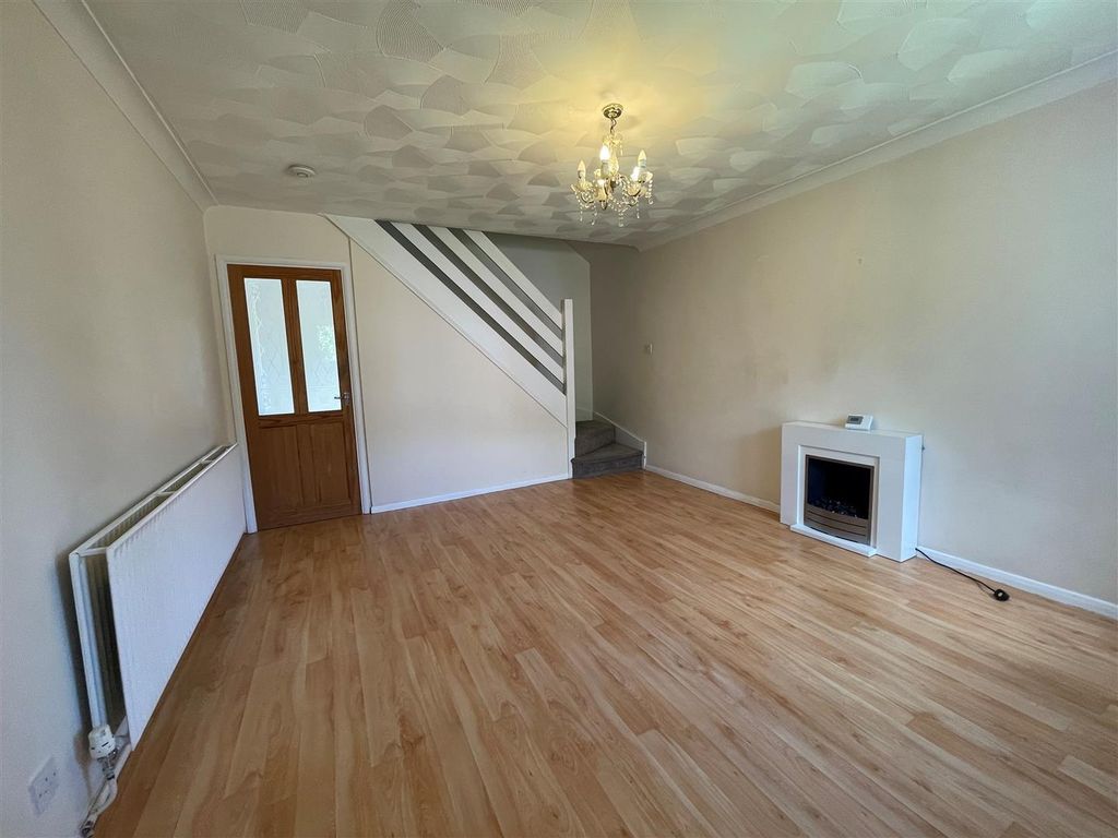 Property photo 2 of 13 Lounge/Diner