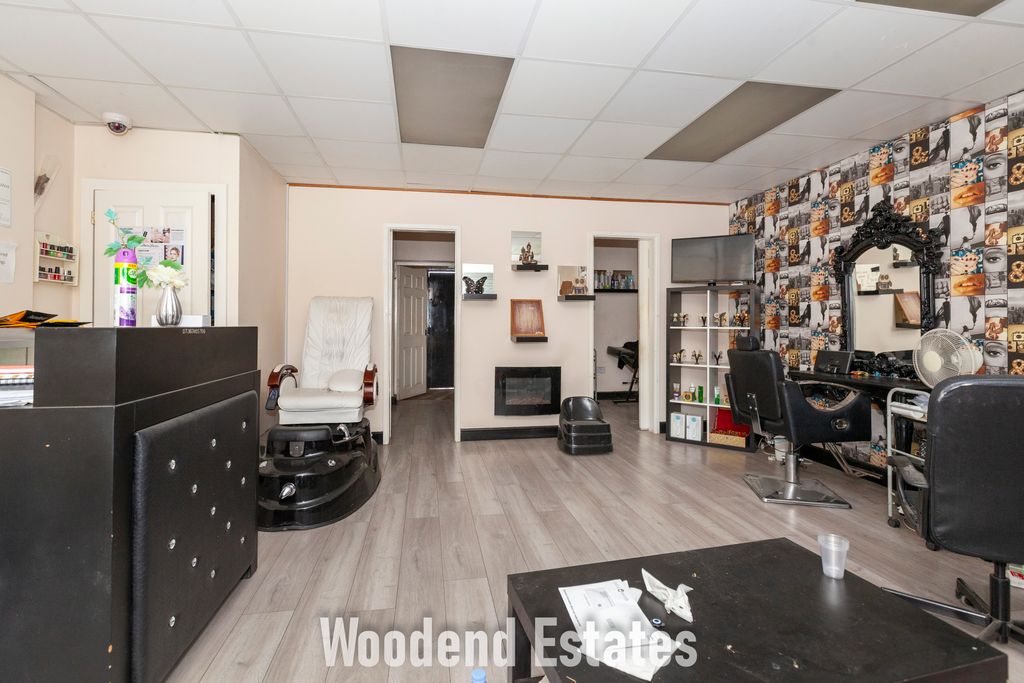 Property photo 3 of 14
