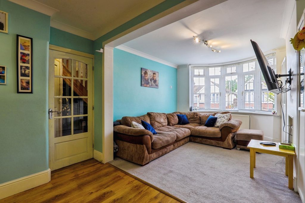 Property photo 2 of 17 Pbox-Img.Jpg