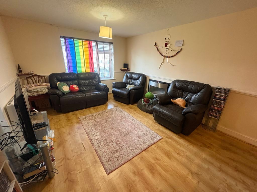 Property photo 2 of 14 Photo 2