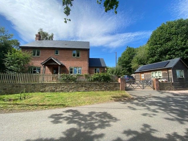 Property photo 1 of 41