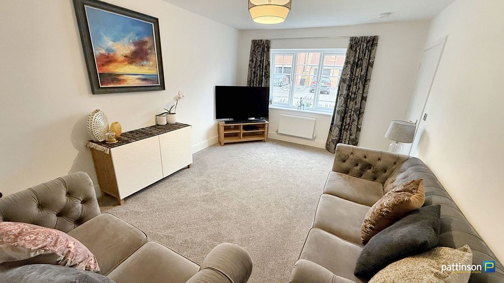 Property photo 2 of 45