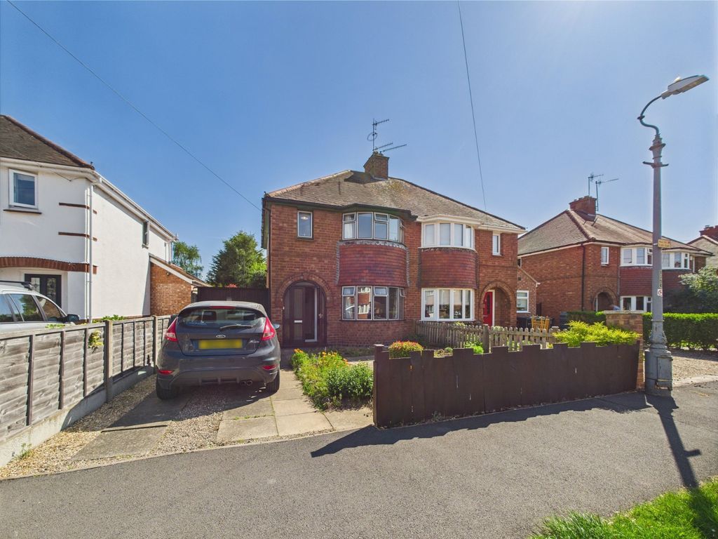 Property photo 2 of 19 Picture No. 30