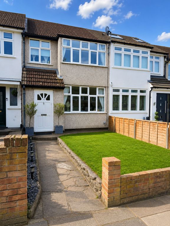 Property photo 1 of 12 External