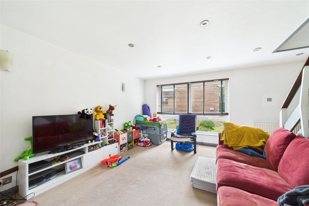 Property photo 3 of 8 Picture No. 39