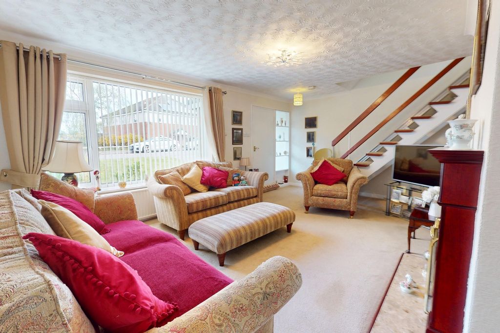 Property photo 3 of 26 4403436