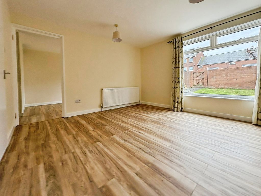 Property photo 2 of 11 Photo 11