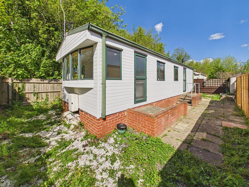 Property photo 1 of 7 Cam05510G0-Pr0200-Still002.Jpg
