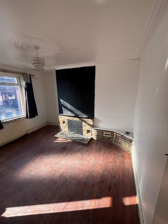 Property photo 3 of 7