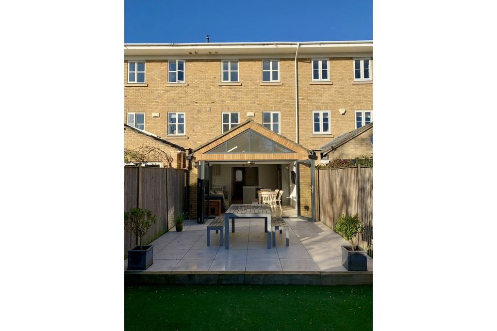 Property photo 2 of 17 Rear View