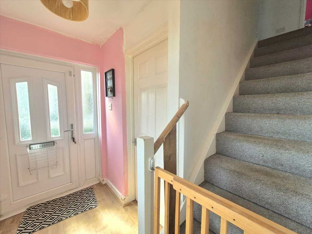 Property photo 2 of 25 Hall