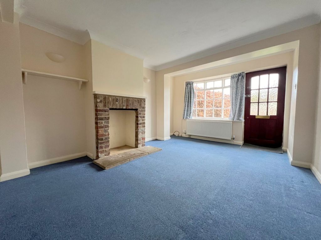 Property photo 3 of 8 Gallery