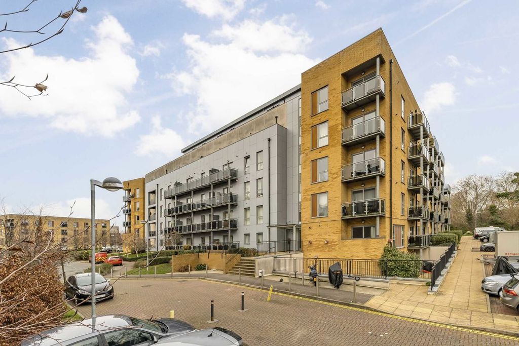 Property photo 3 of 8