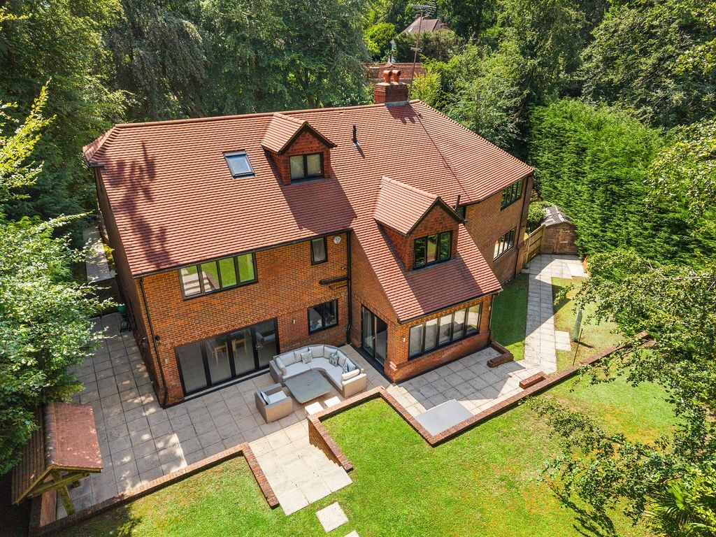 Additional image 25 of 6 bed country house for saleSt. Johns Road, Hazlemere, Buckinghamshire HP15