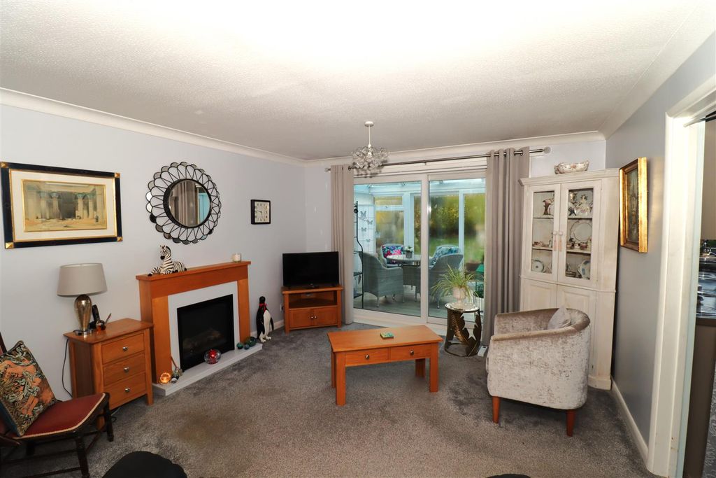 Property photo 3 of 14