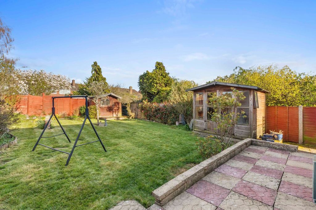 Property photo 2 of 11