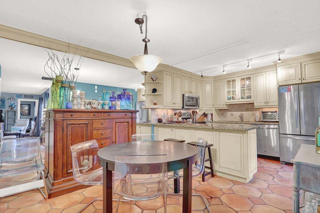 Property photo 3 of 20 <Alttext/>