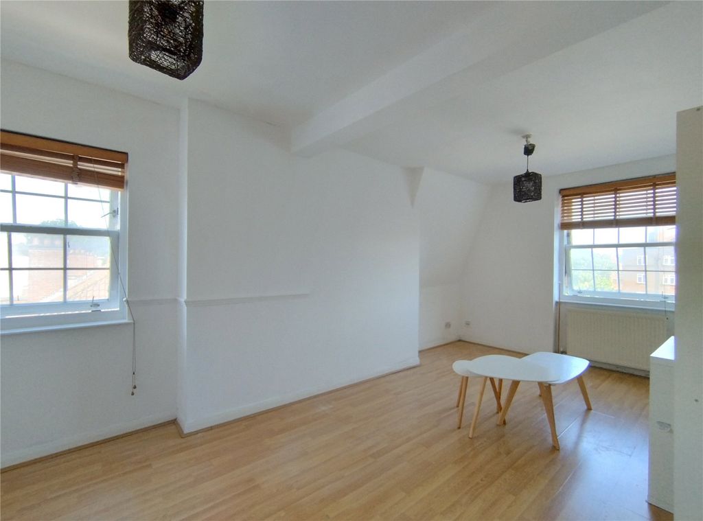 Property photo 3 of 10 Picture No. 16