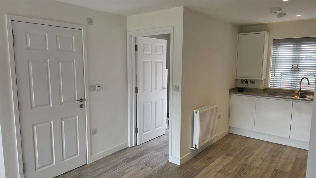 Property photo 3 of 15 20250604_114040.Jpg