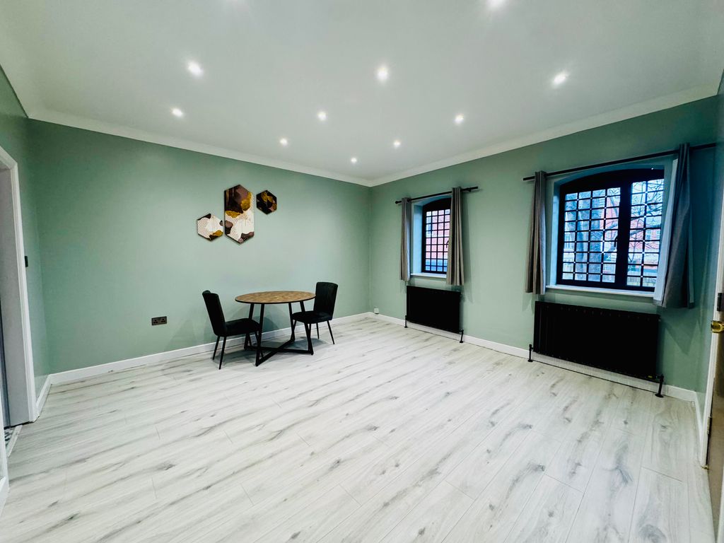 Property photo 2 of 7 Image