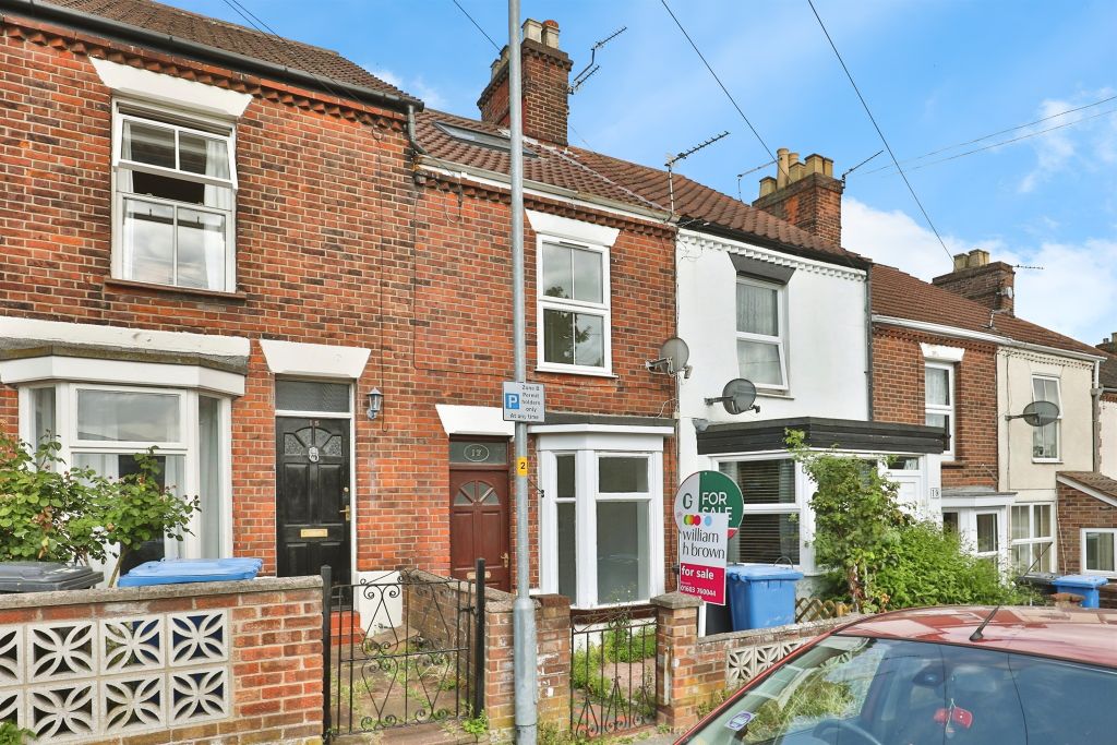 Property photo 1 of 17