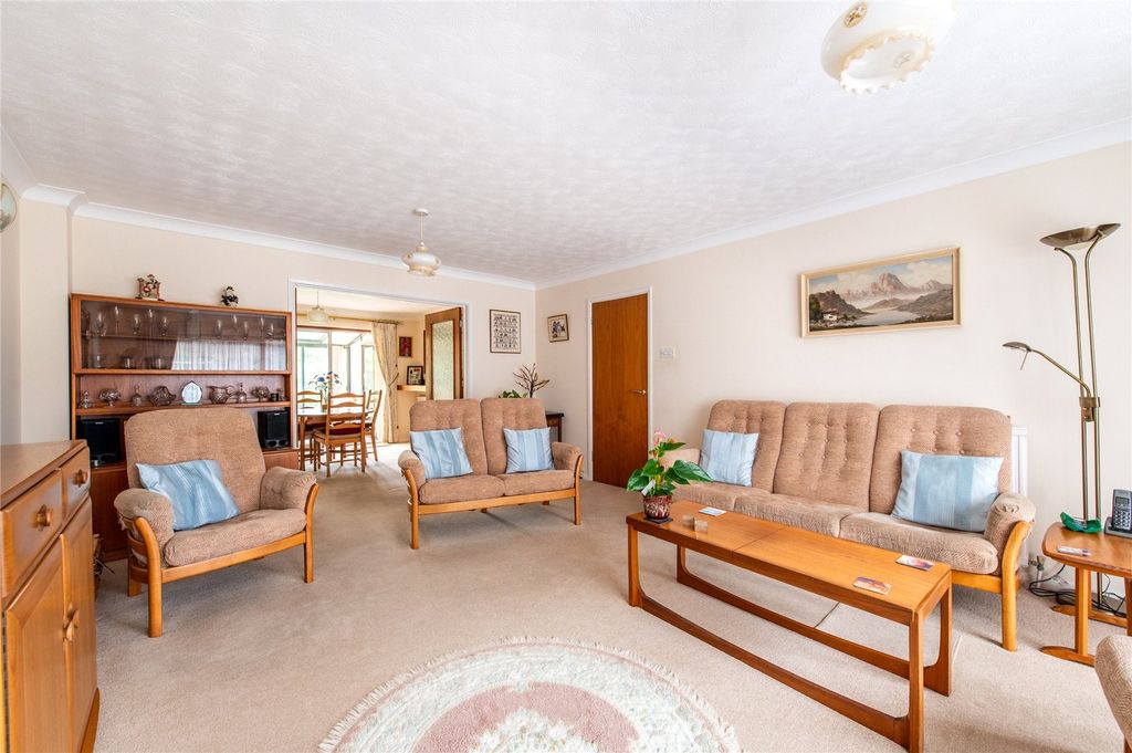 Property photo 2 of 39 Picture No. 31