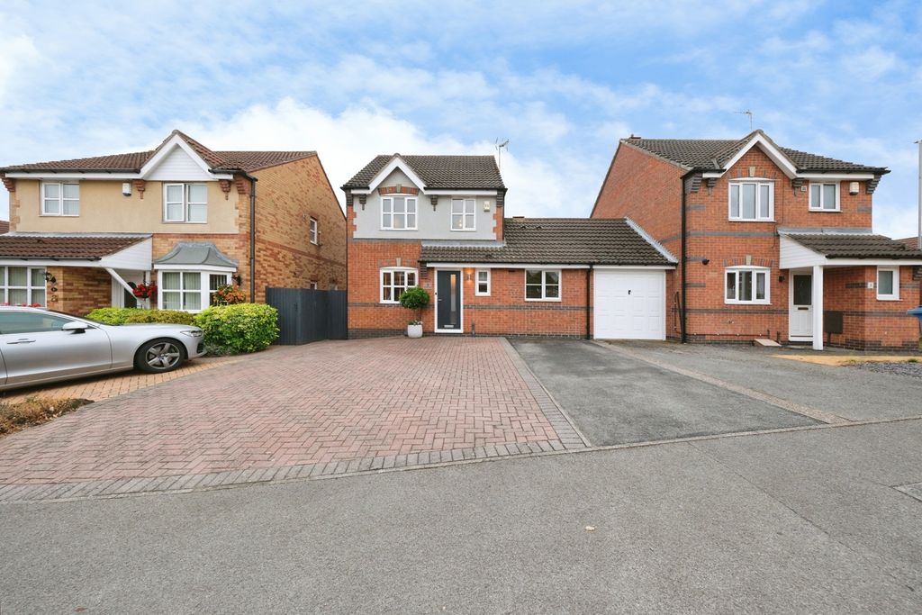 Property photo 2 of 19 Pbox-Img.Jpg