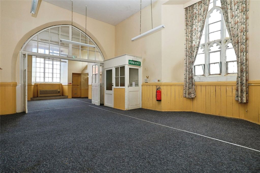 Property photo 2 of 26 Main Hall