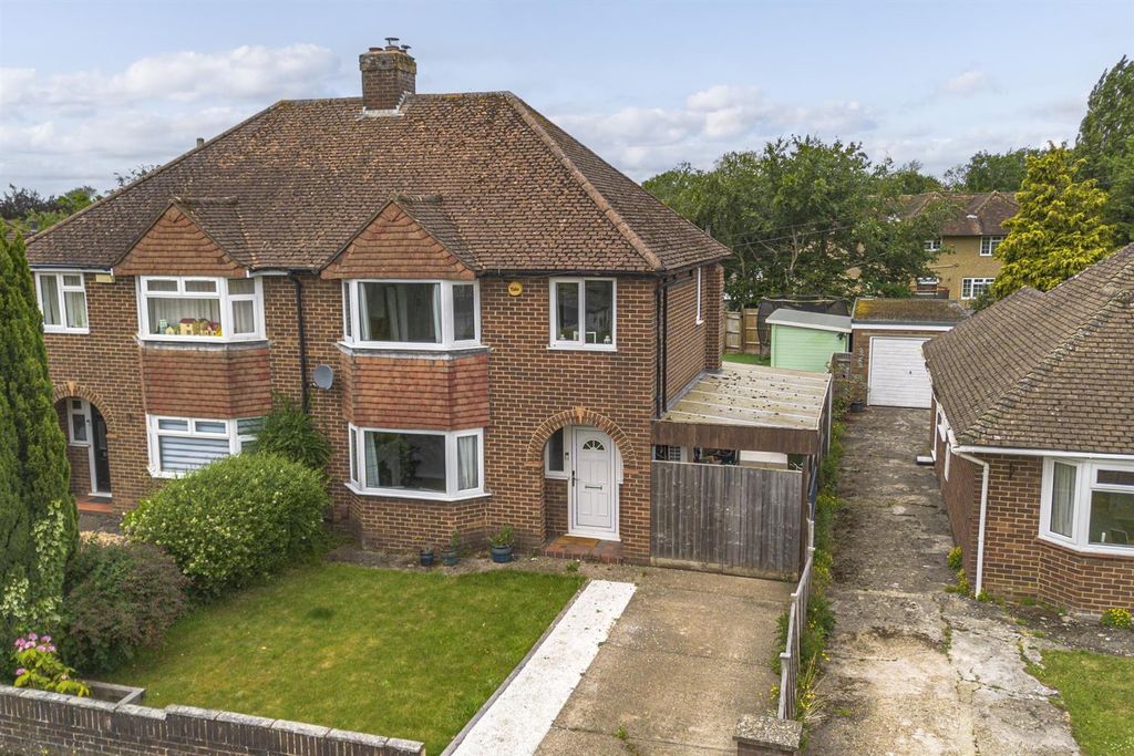 Property photo 1 of 15 Fc5Bcba4-1cd4-4Bd6-9Ad7-8633d15521E9.Jpg