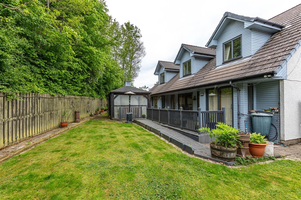 Property photo 2 of 50 2 Woodend Ettrickbridge Extras28.Jpg