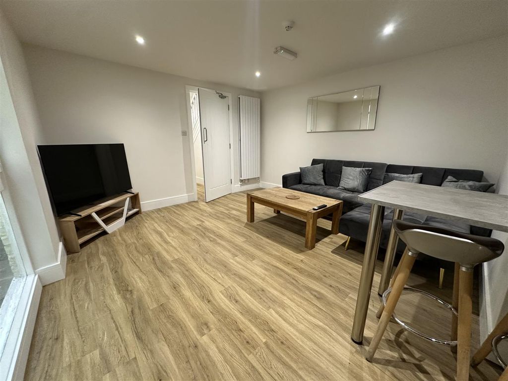 Property photo 3 of 5 Living Area.Jpg