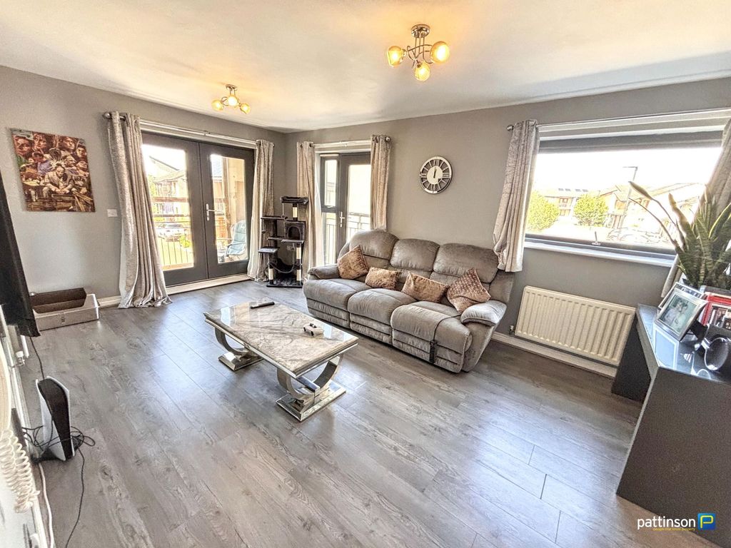 Property photo 2 of 14