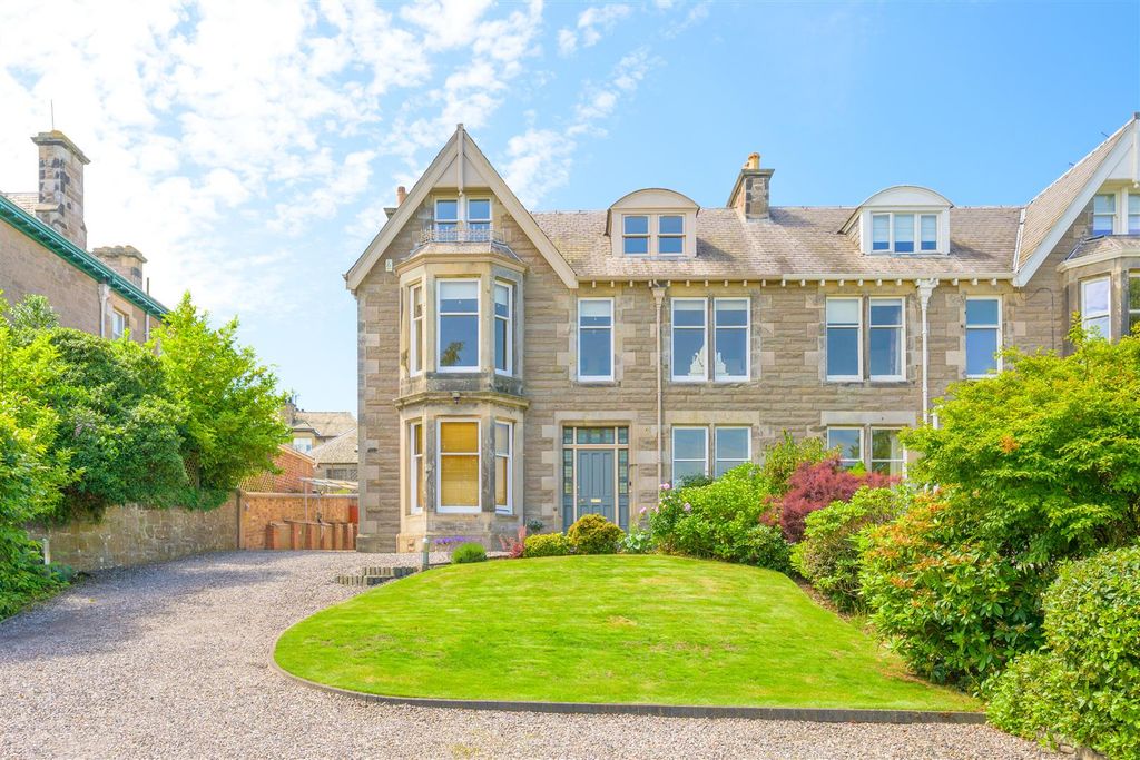 Property photo 1 of 60 137Glasgowrd-0008.Jpg
