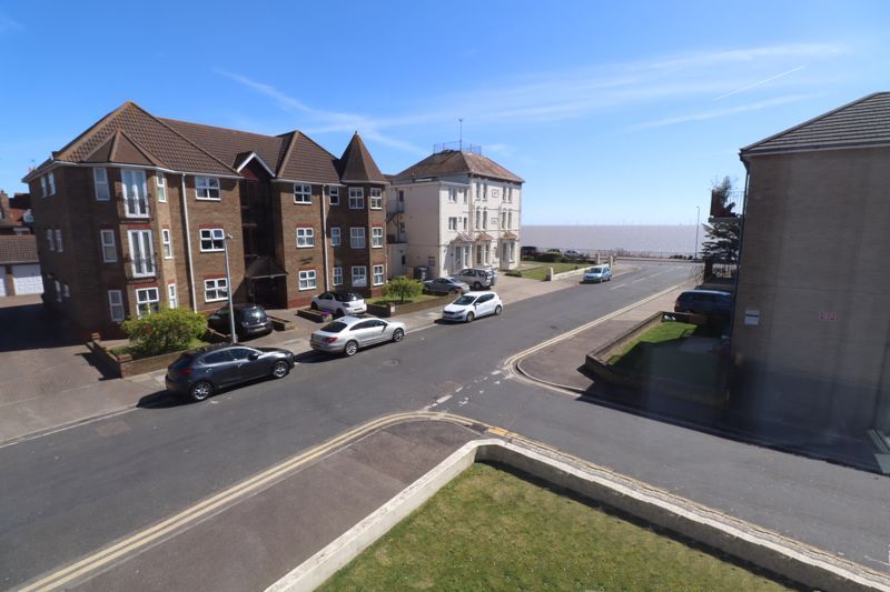 Property photo 2 of 13 Surrey Court