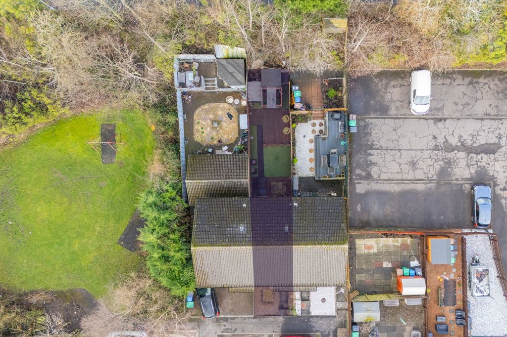 Property photo 2 of 26