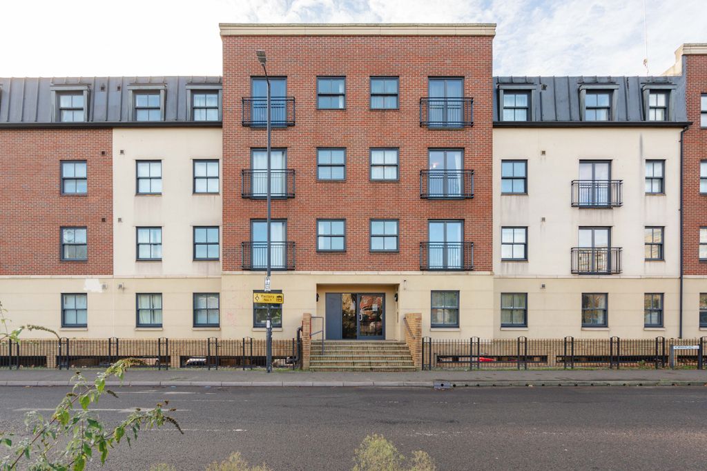 Property photo 1 of 11 11