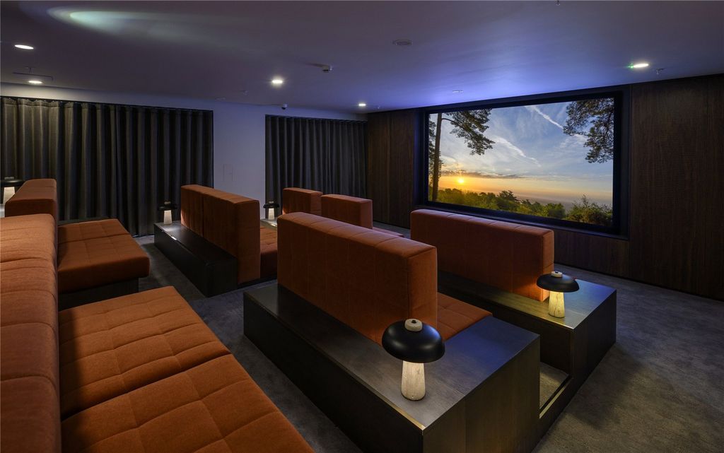 Property photo 3 of 13 Cinema