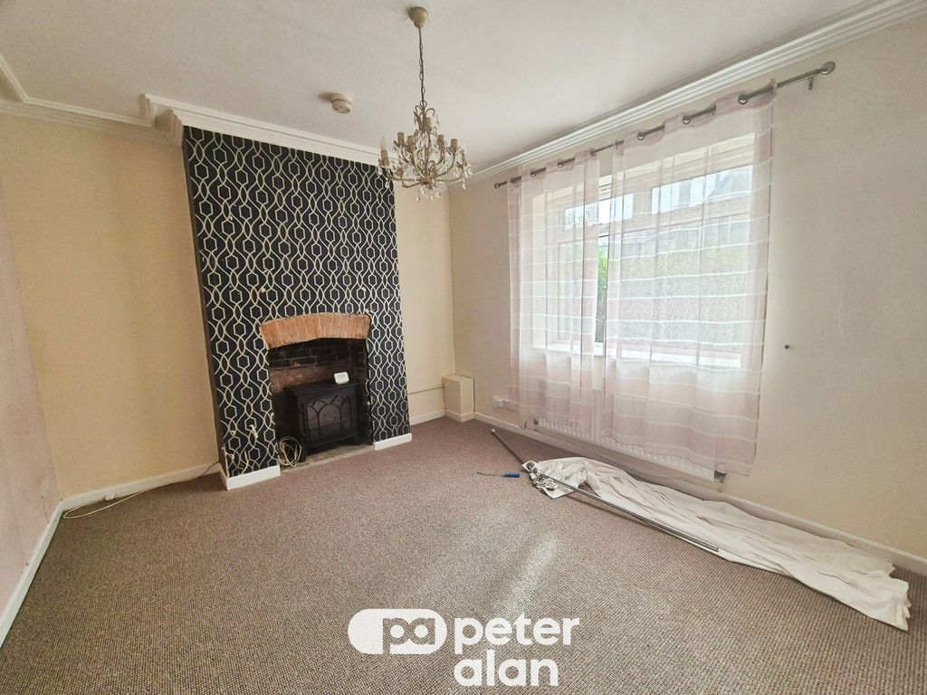 Property photo 2 of 13 Image