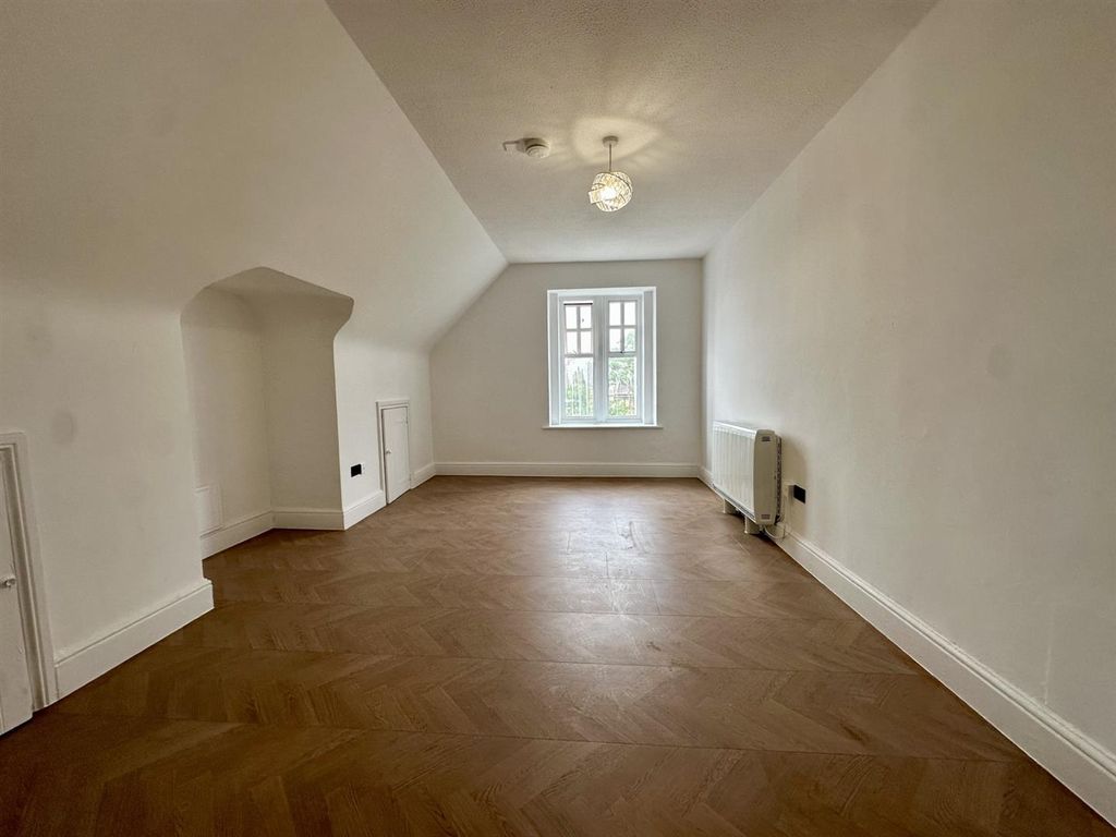 Property photo 3 of 14 13.Jpg