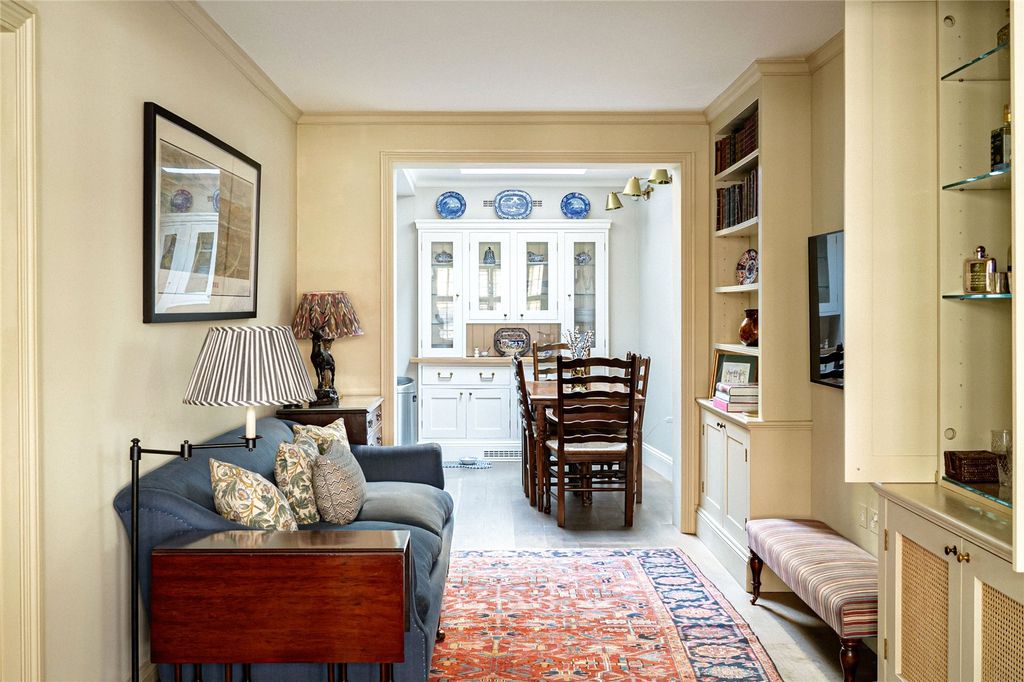 Property photo 3 of 15 Reception