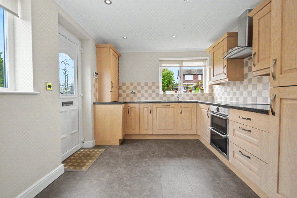 Property photo 3 of 17 Picture No. 24