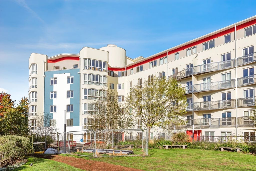 Property photo 1 of 14 Photo