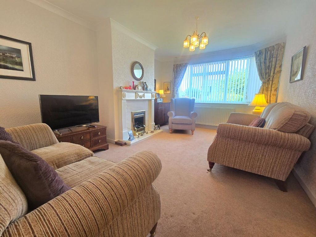 Property photo 2 of 20 Living Room
