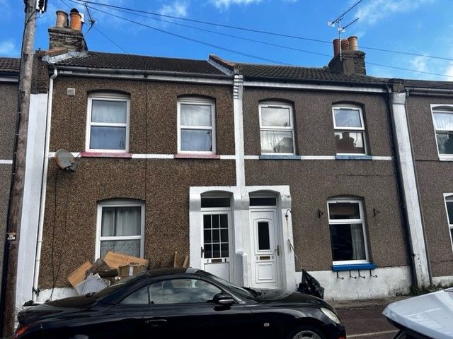 Property photo 1 of 11