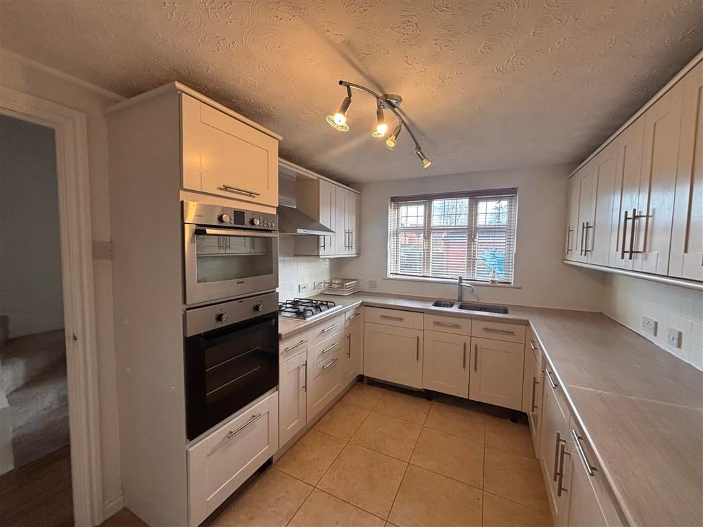 Property photo 2 of 14 Image