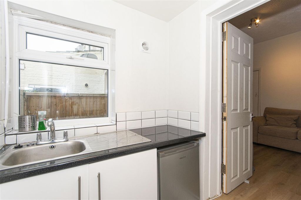 Property photo 2 of 12 Blackshaw Road 26 (6).Jpg